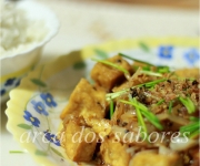 Tofu salteado com rebentos de soja