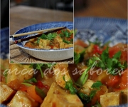 Tofu frito em molho de tomate e pimenta (Luke Nguyen)