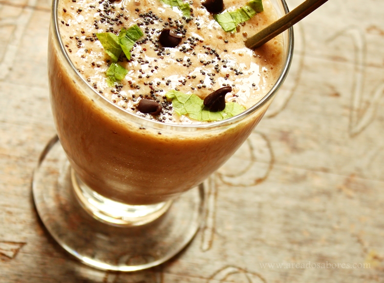 Smoothie diurético de nêsperas