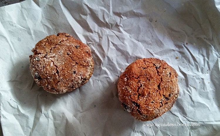 Bolachas de chocolate e coco (paleo, sem glúten, opcção vegan)