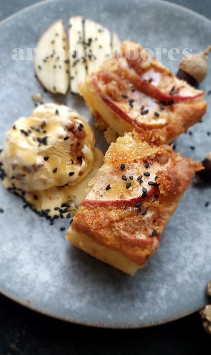 Bolo de Fubá com Maçã e Canela Fofinho e Fácil