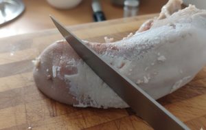 como limpar línguas de porco